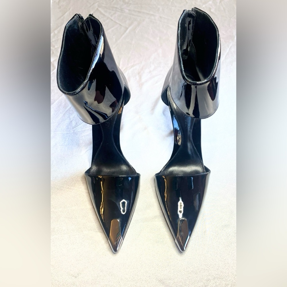 ALEXANDER MCQUEEN-Harness Punk Patent Leather Pumps - Picture 3 of 15